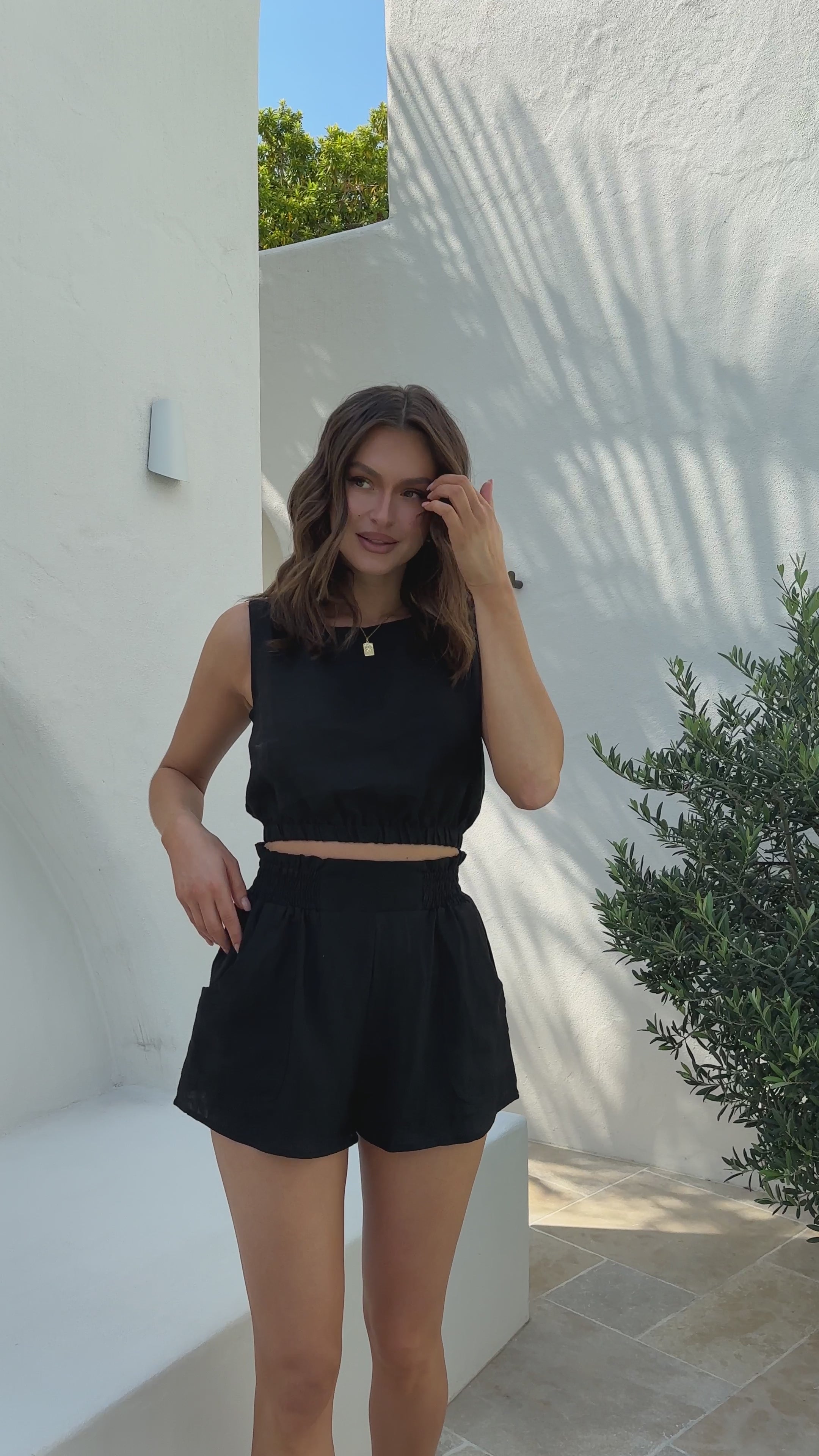 Load video: Aimee Linen Top - Black - Billy J