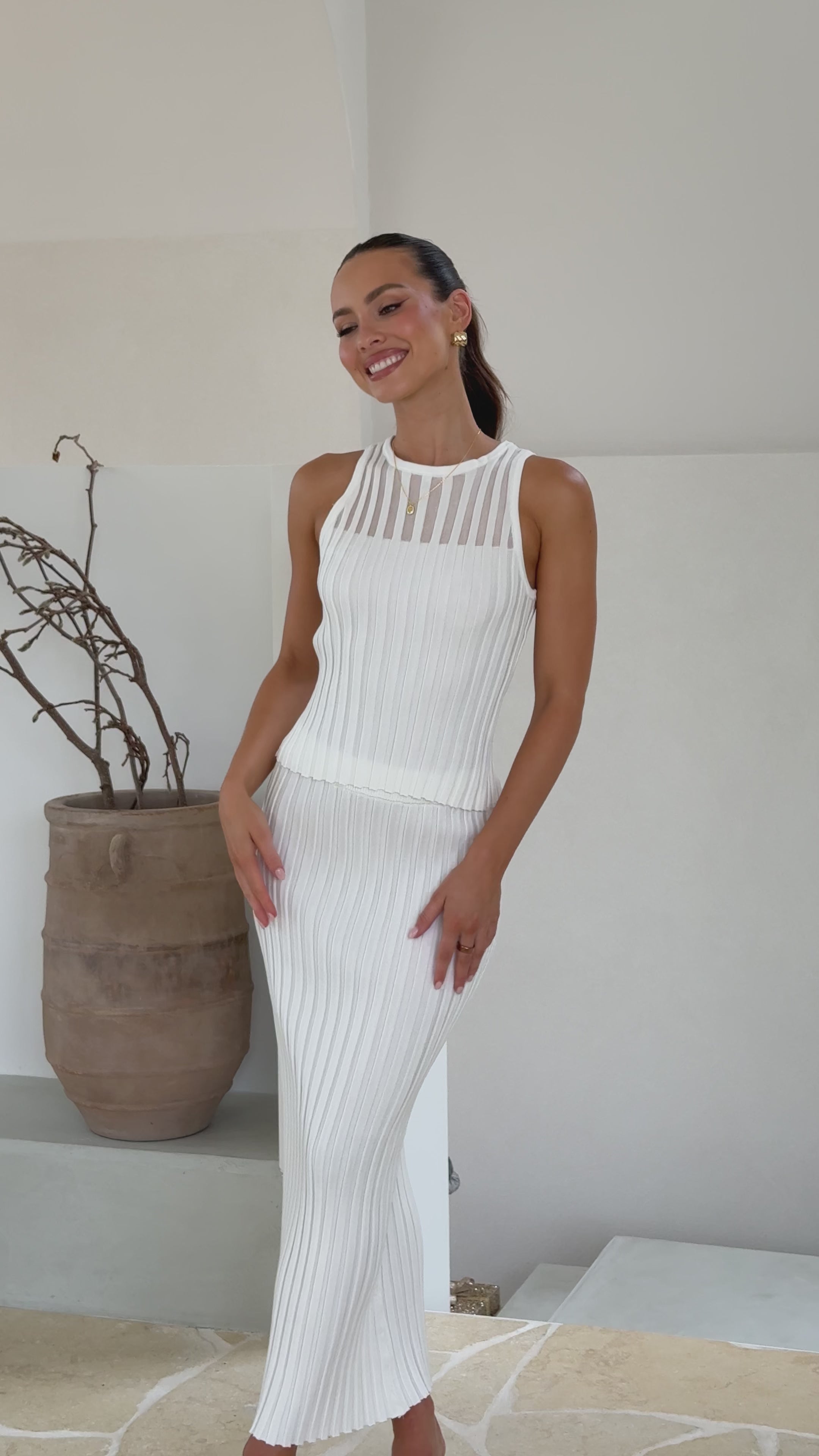 Load video: Gracie Knit Top and Skirt Set - White - Billy J