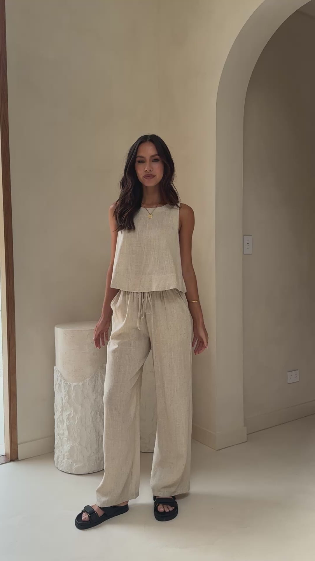 Load video: Valene Pants - Natural - Billy J