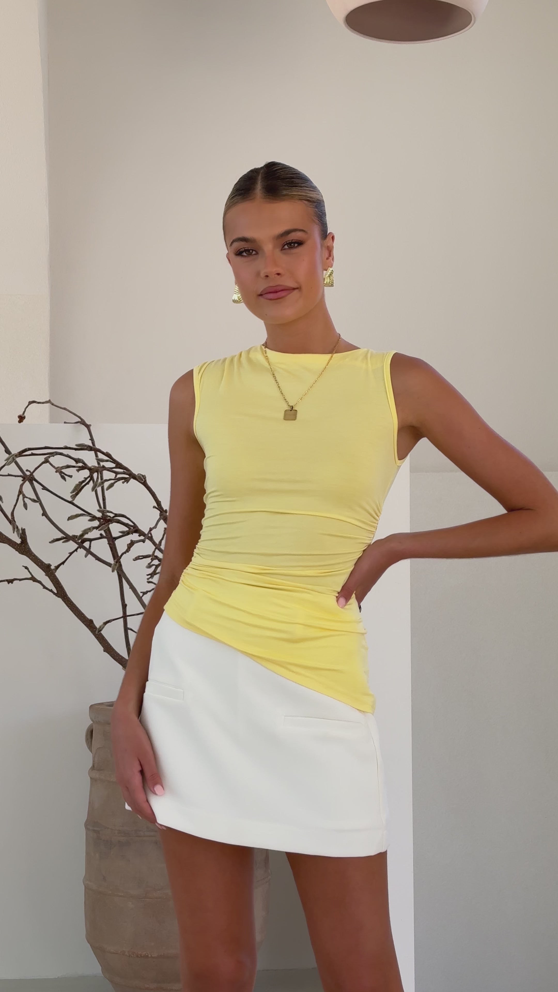 Load video: Faraday Top - Yellow - Billy J