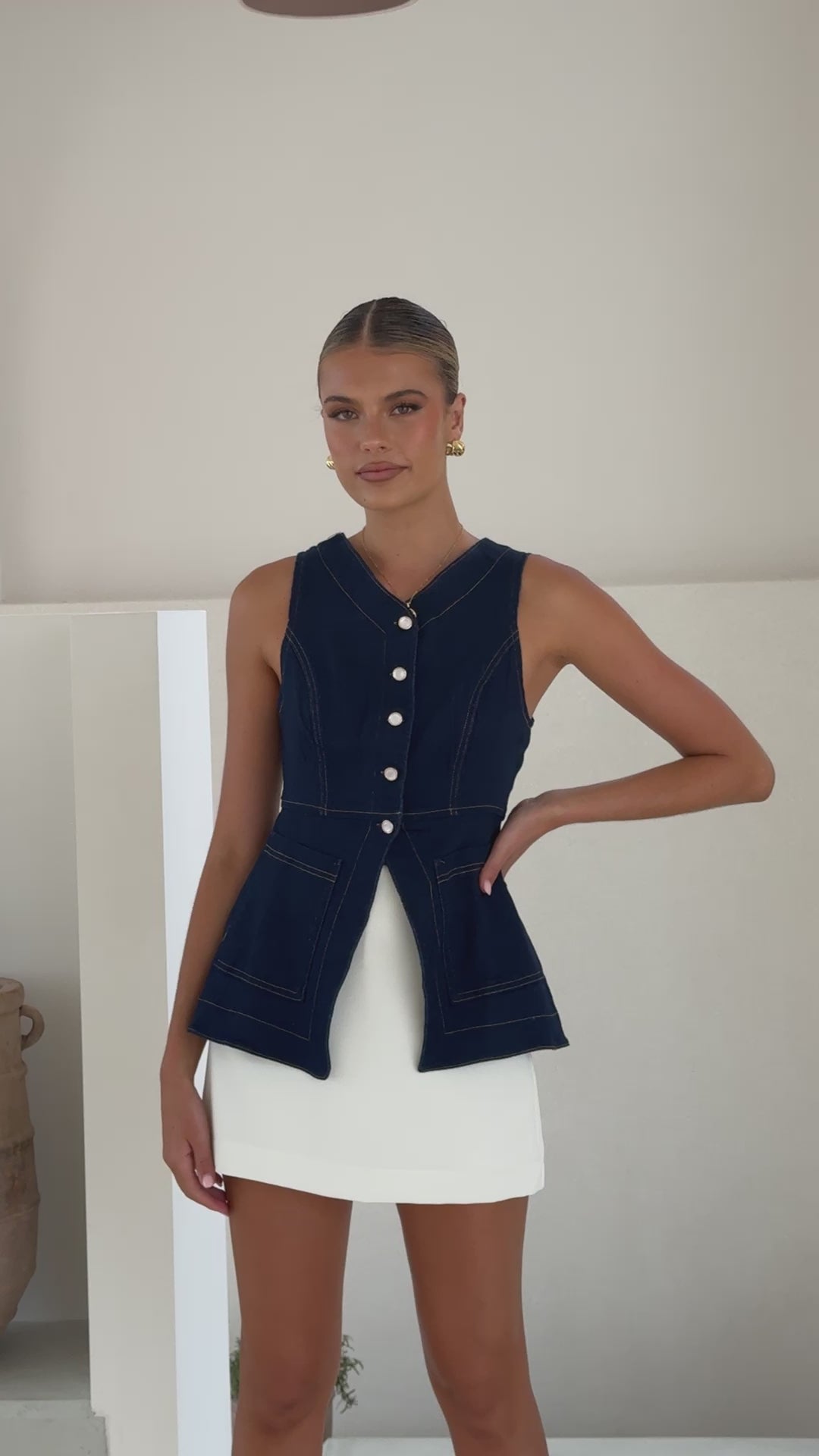 Load video: Olena Vest - Dark Denim - Billy J