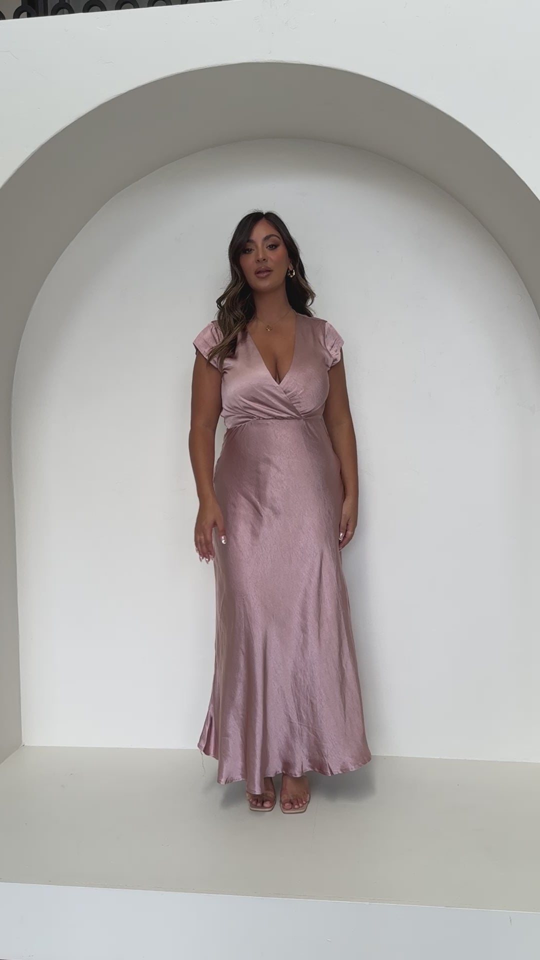 Load video: Selma Maxi Dress - Dusty Pink - Billy J