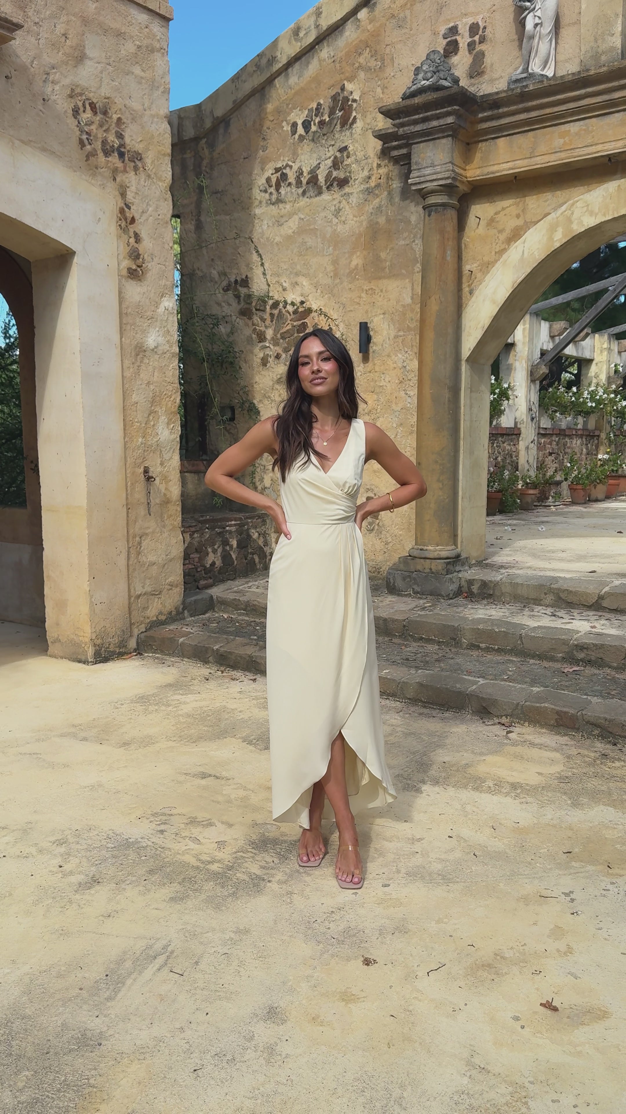 Load video: Pamela V Neck Maxi Dress - Yellow - Billy J