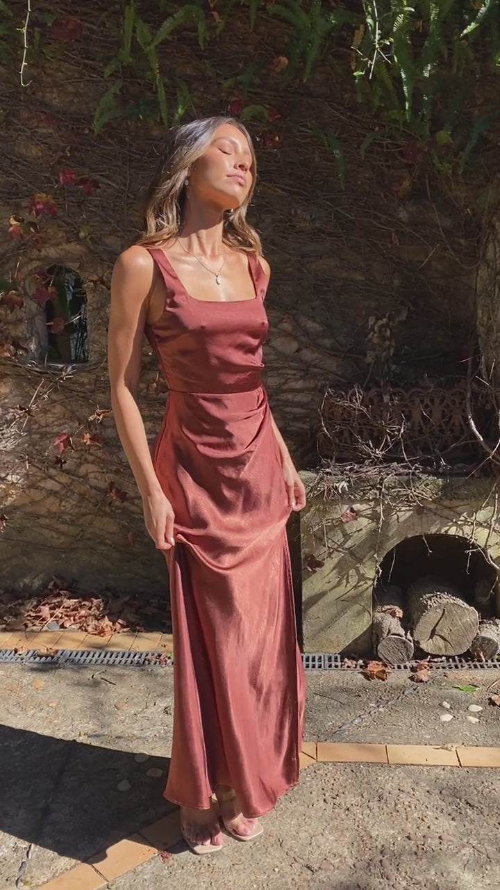 Load video: Alaria Maxi Dress - Rust - Billy J