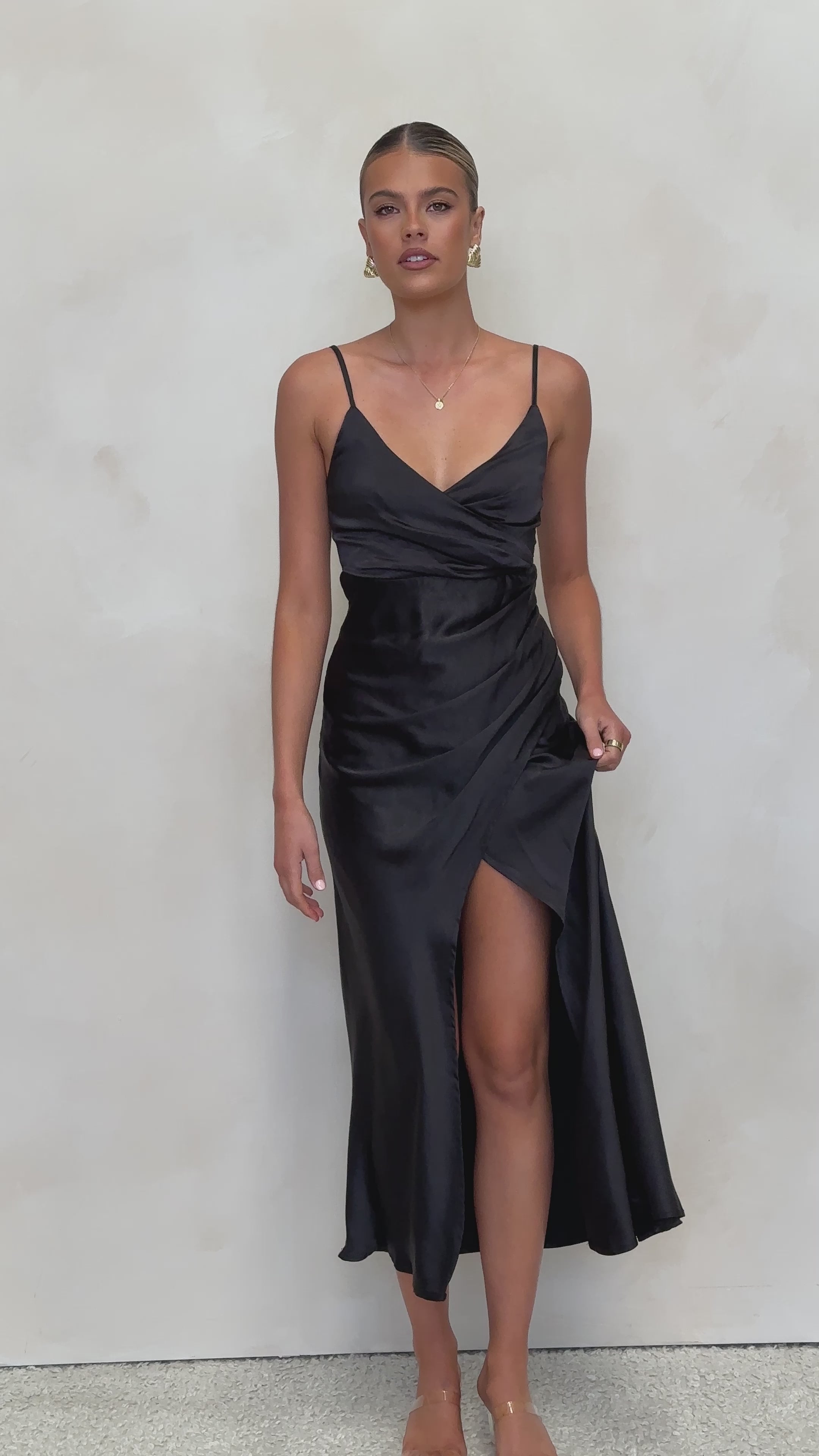 Load video: Elsa Midi Dress - Black - Billy J