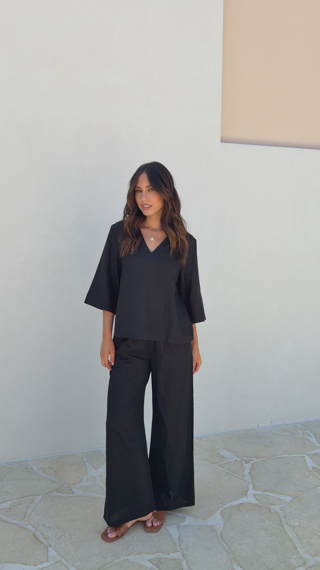 Andrea Top - Black - Billy J