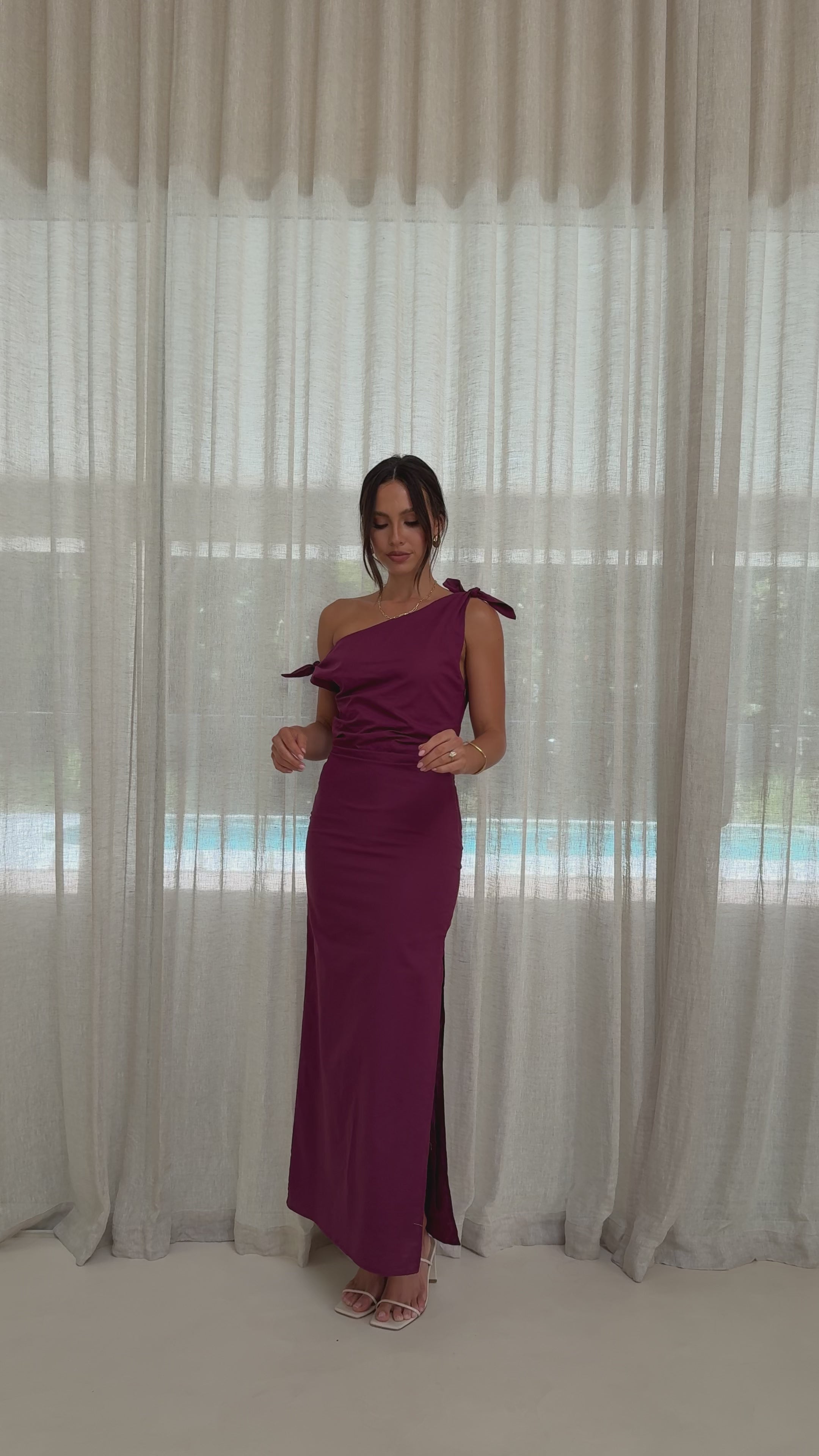 Load video: Simone Maxi Dress - Wine - Billy J
