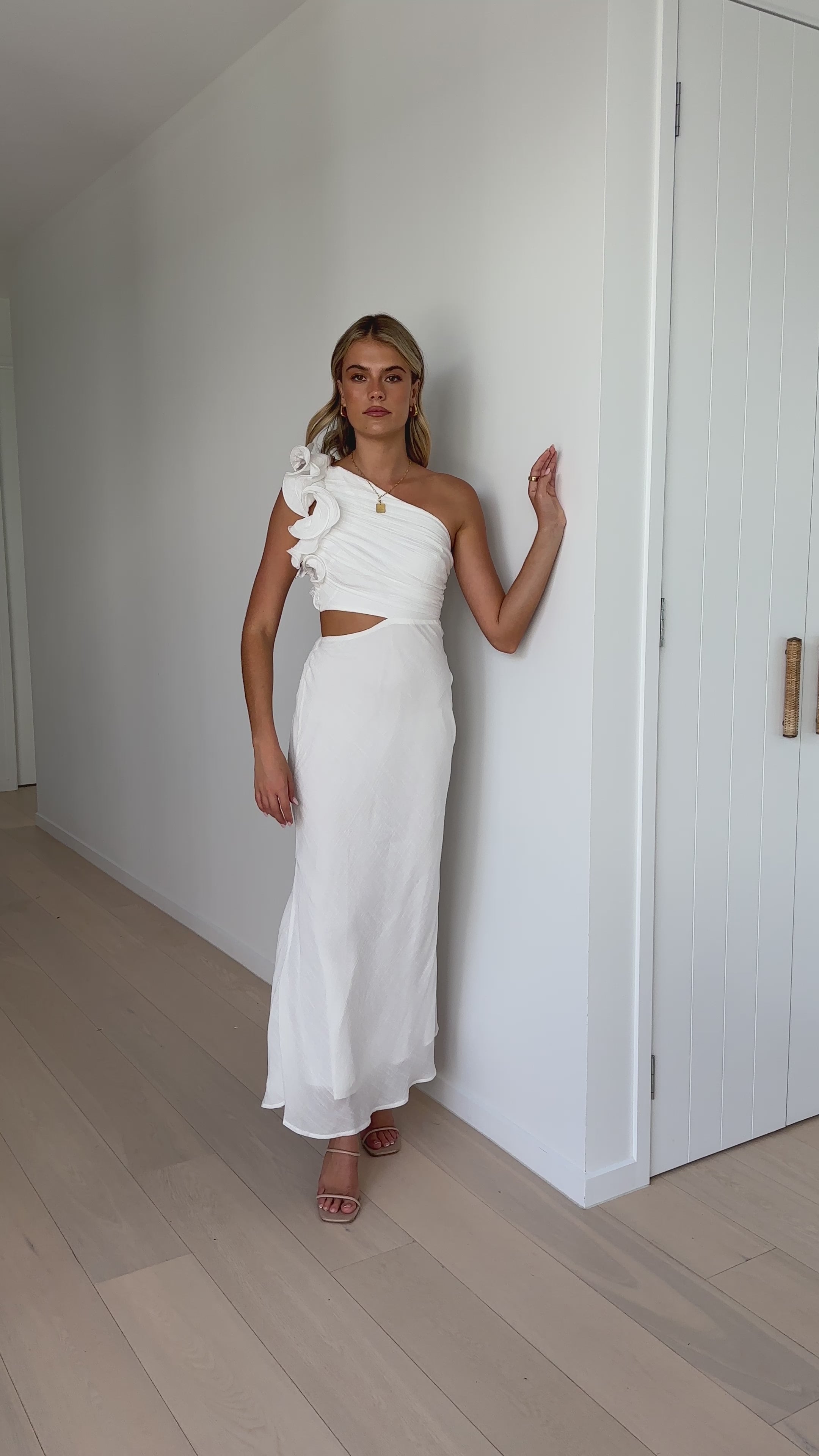 Load video: Amina Maxi Dress - White - Billy J