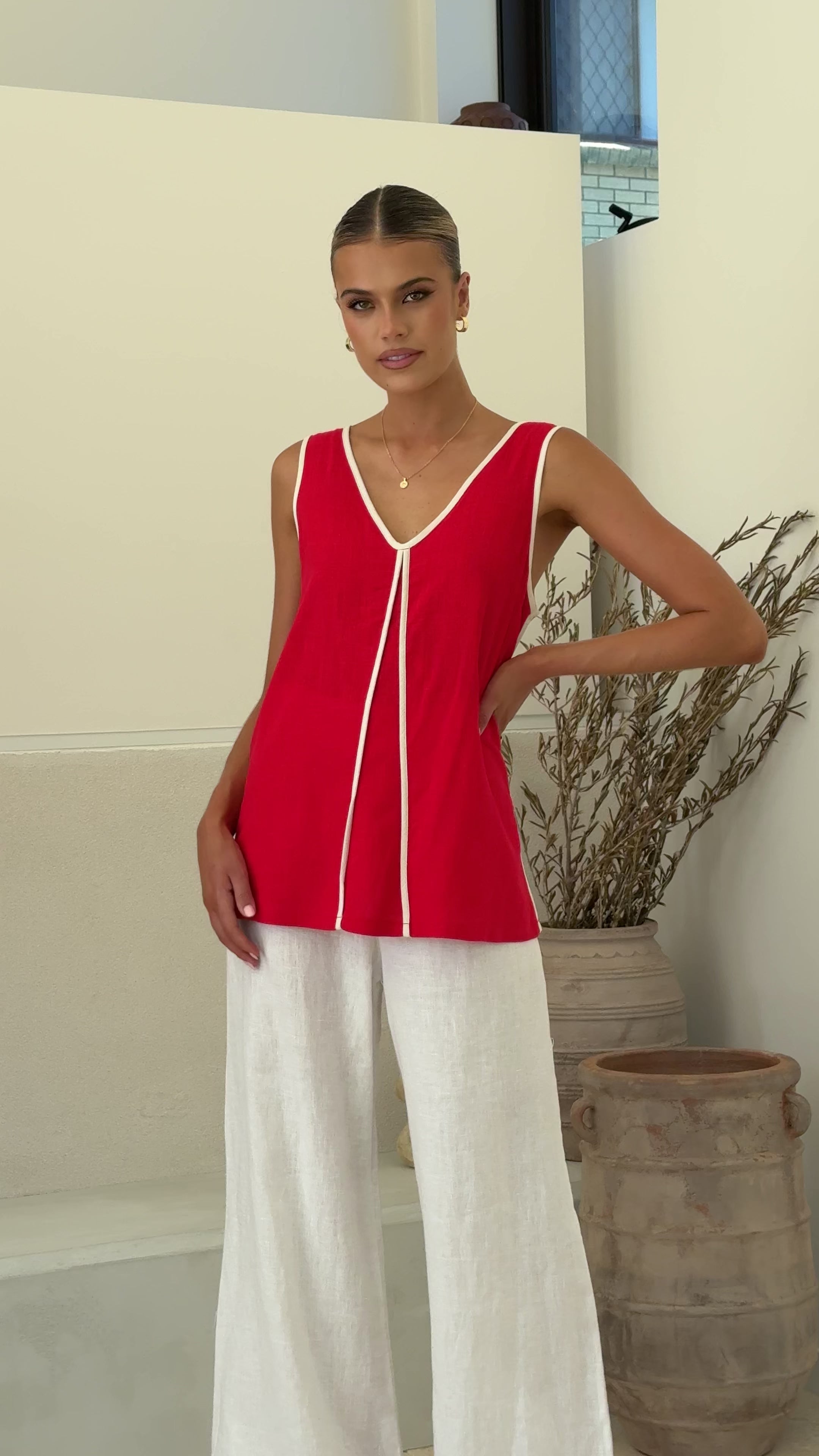 Load video: Loren V Neck Sleeveless Top - Red/White - Billy J