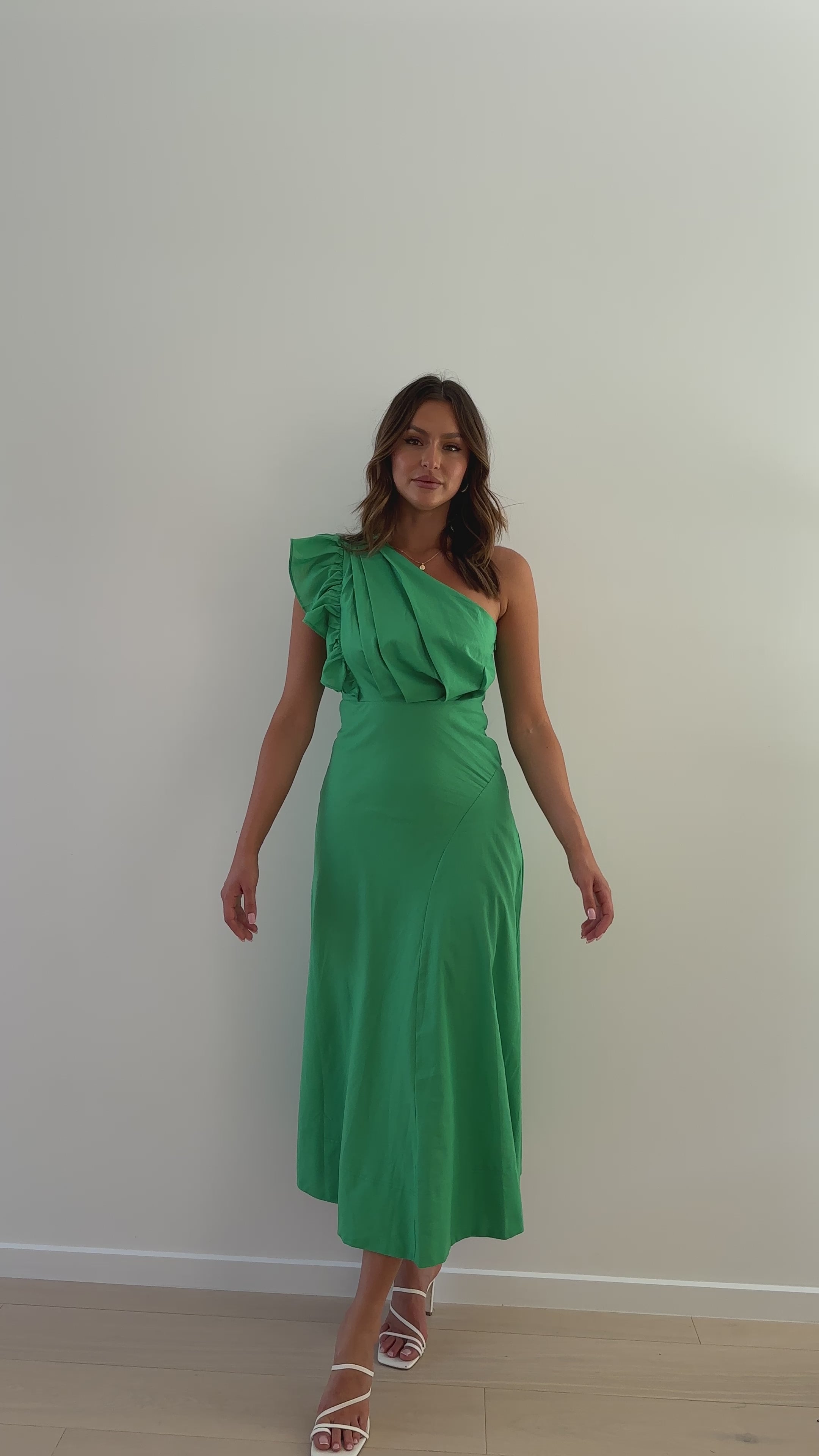 Load video: Stassie Midi Dress - Green - Billy J