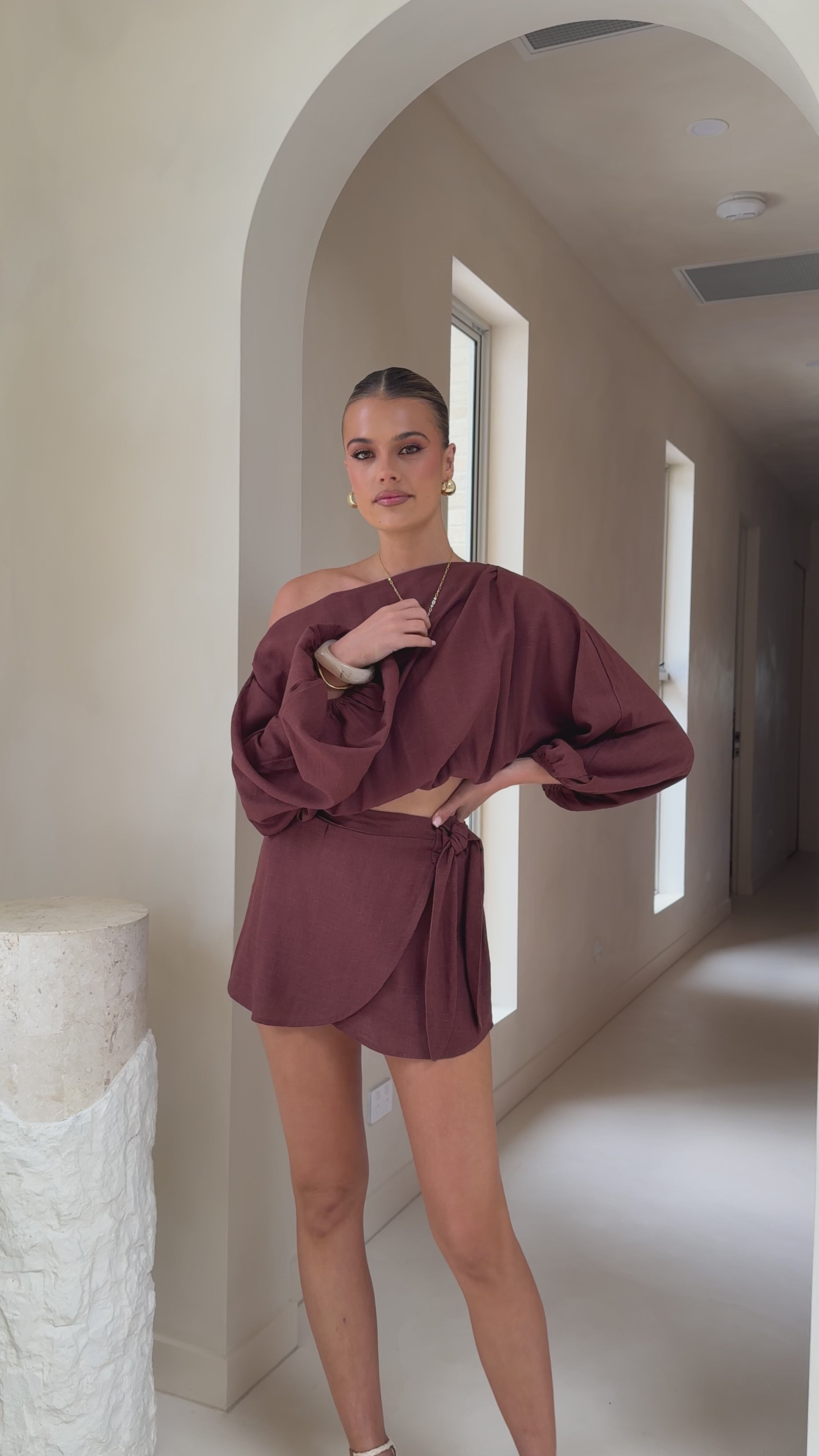 Load video: Katara Off Shoulder Top - Chocolate - Billy J
