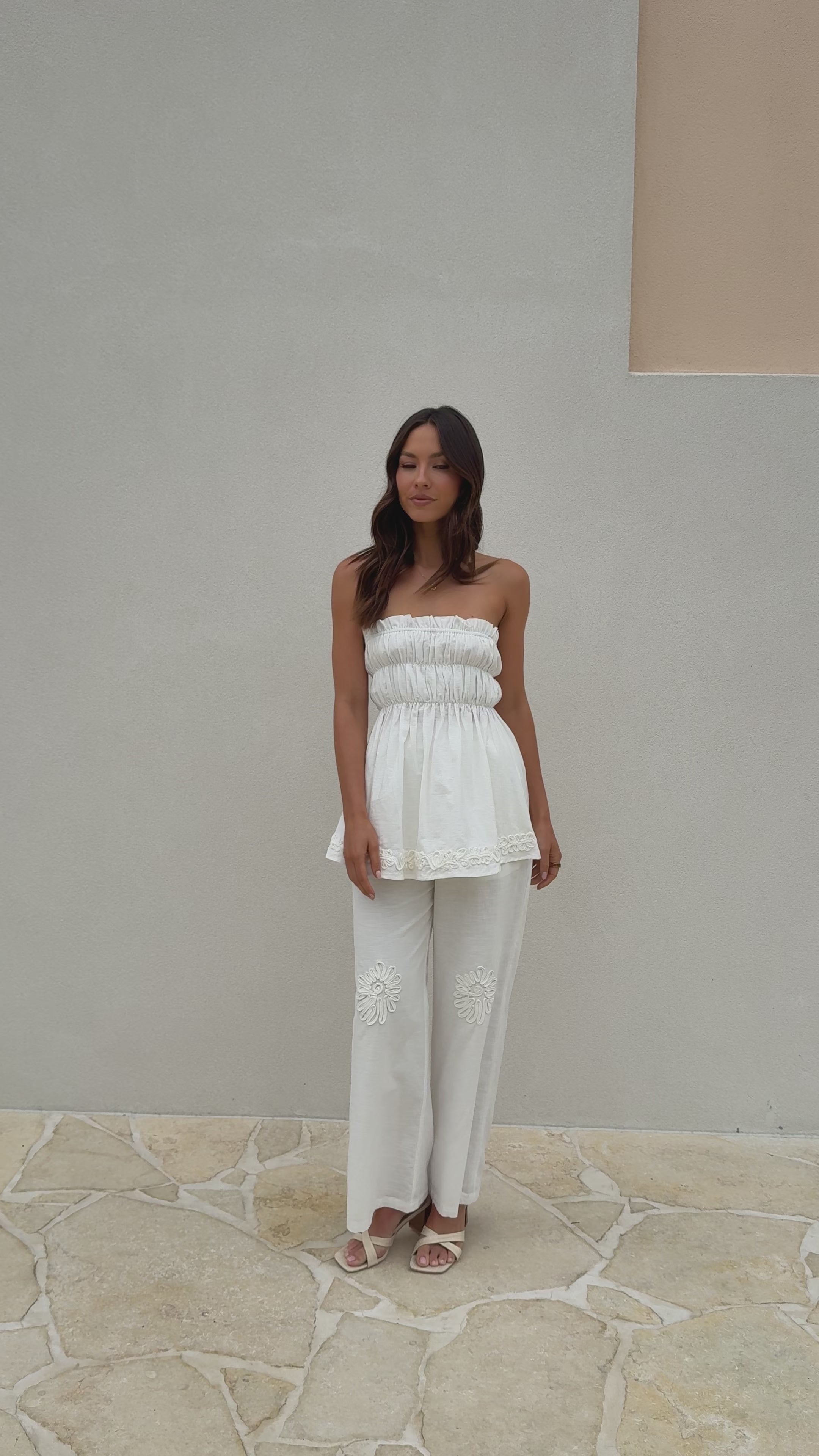 Load video: Ines Pants - White - Billy J