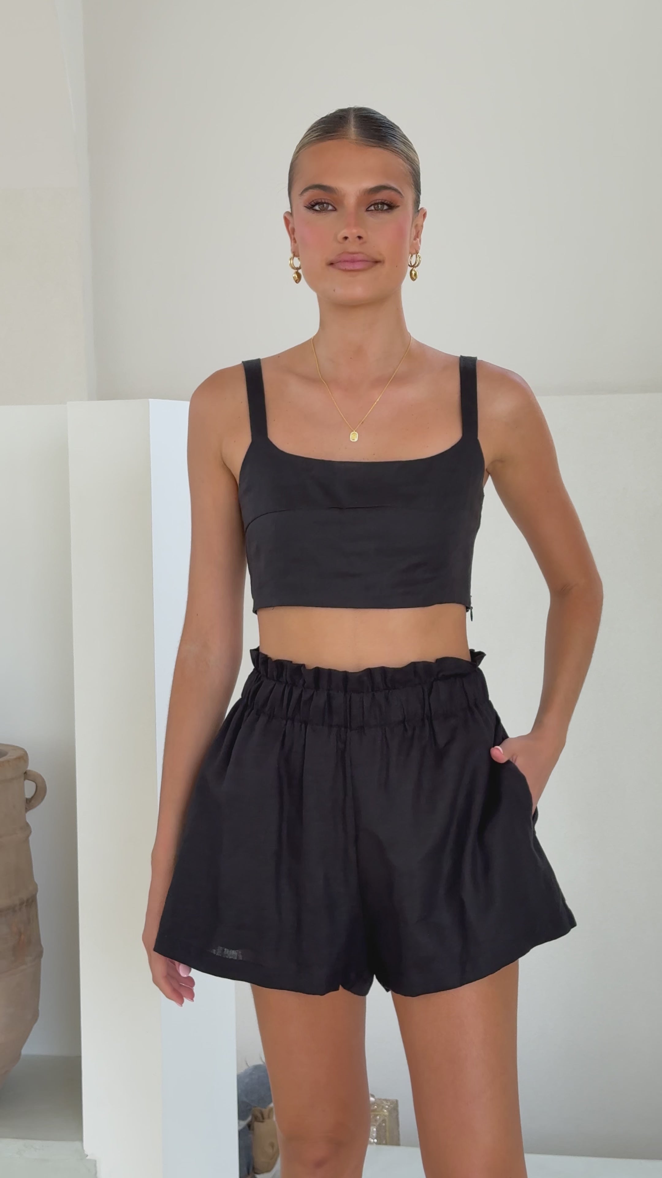Load video: Leila Shorts - Black - Billy J