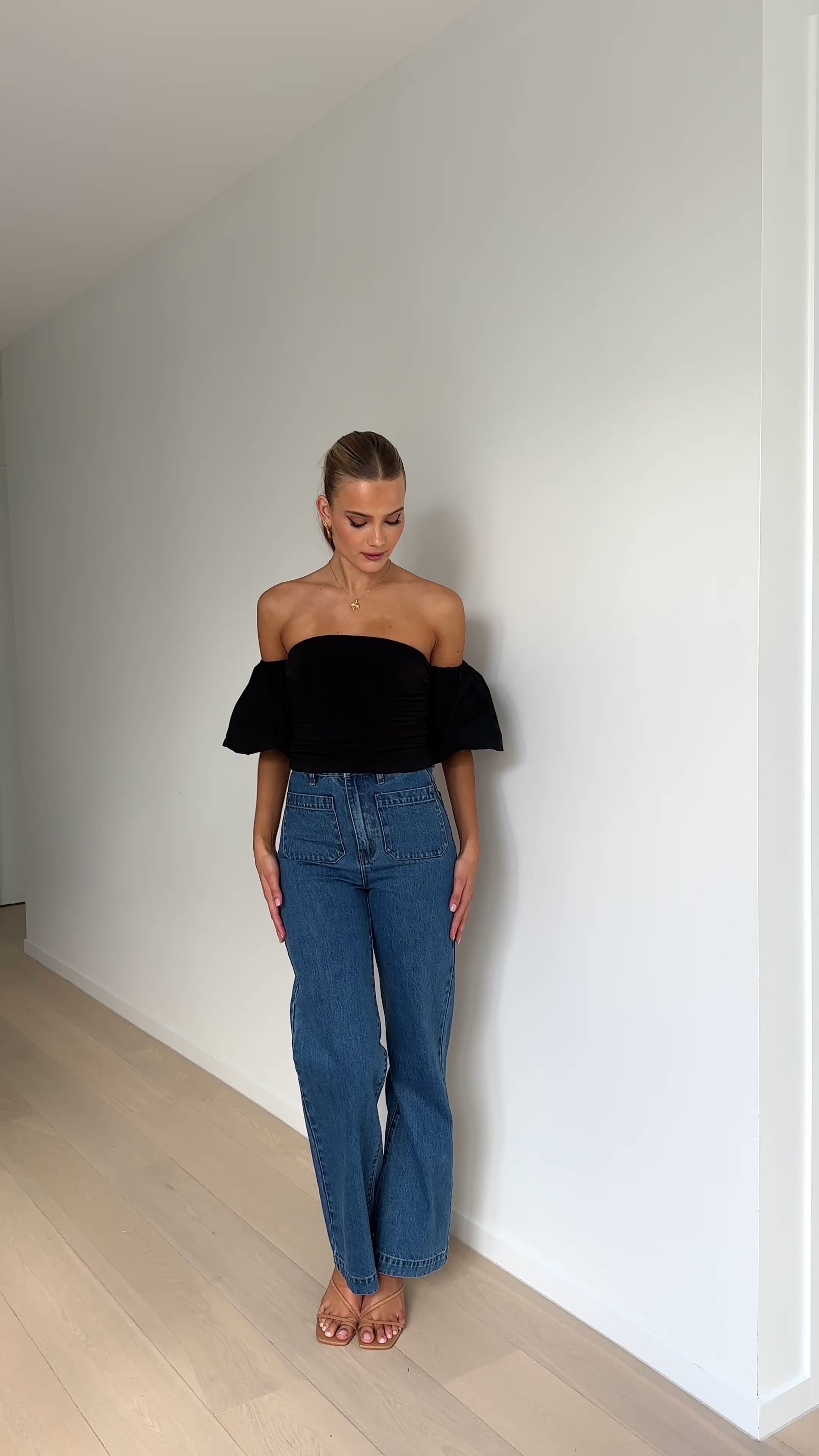 Load video: Florence Crop Top - Black - Billy J