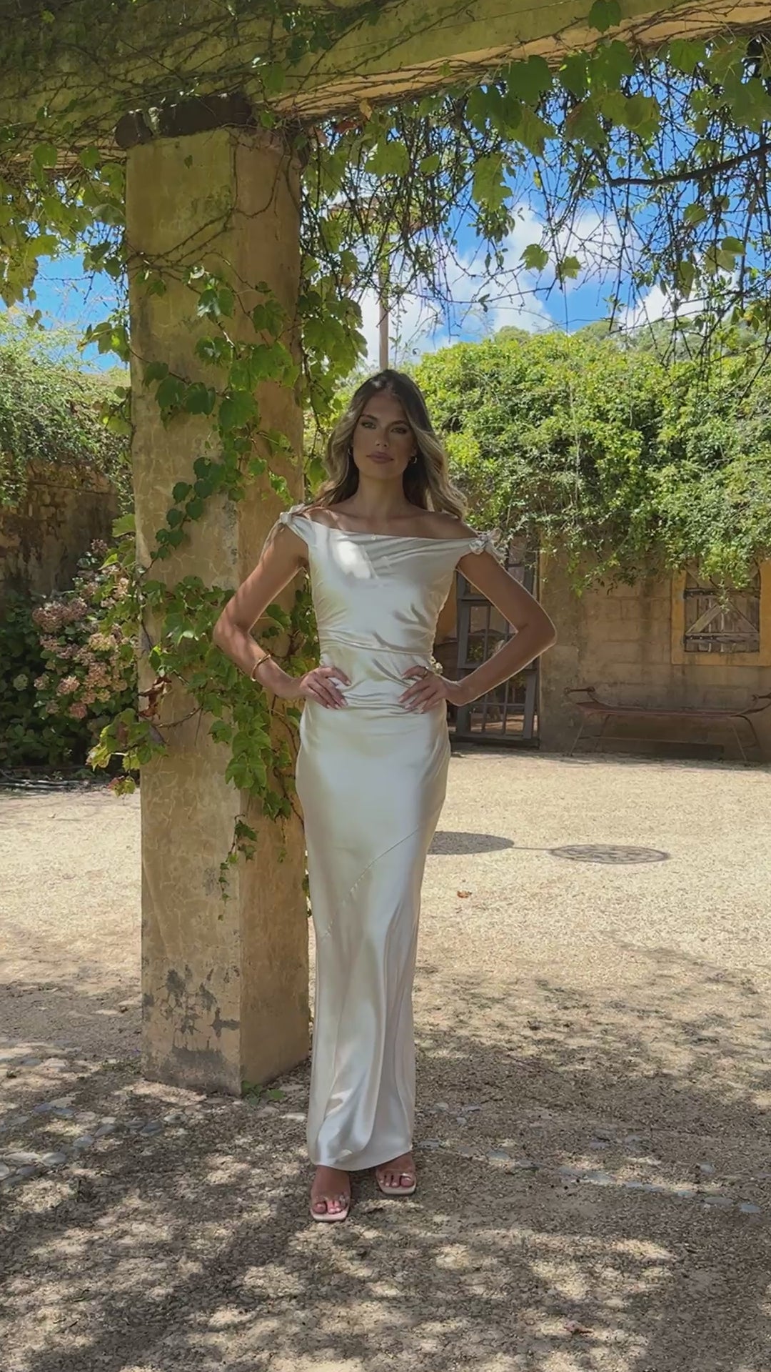 Load video: Frida Maxi Dress - Champagne - Billy J