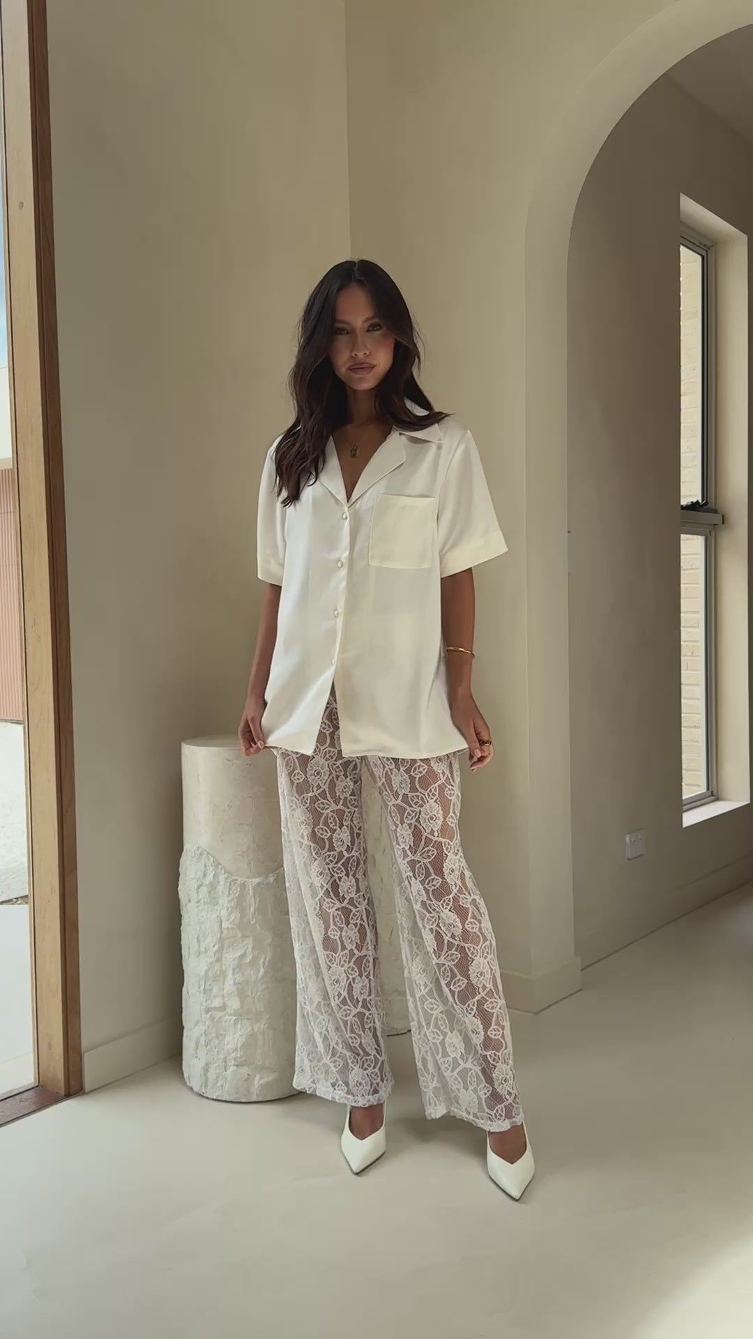 Load video: Baxter Pant - White Lace - Billy J