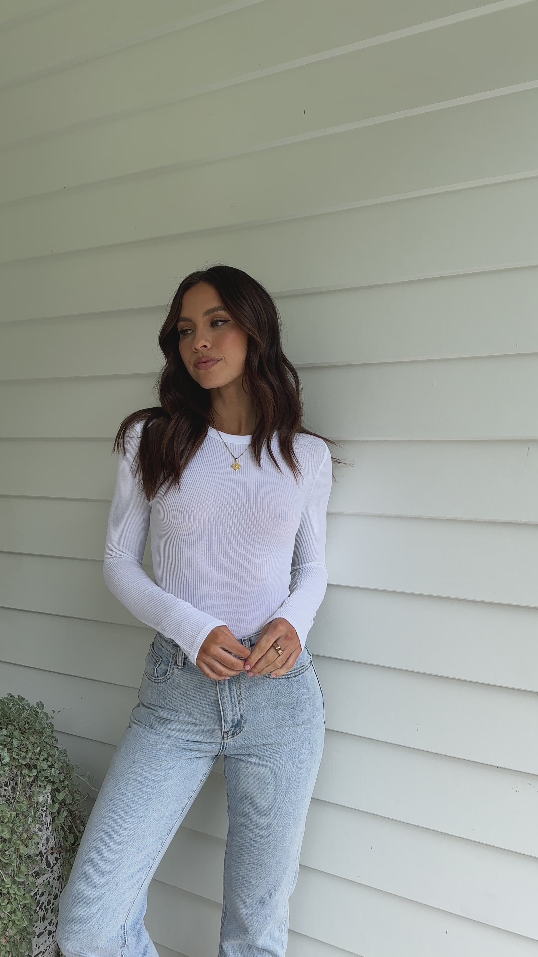 Load video: Organic Rib LS Tee - White - Billy J