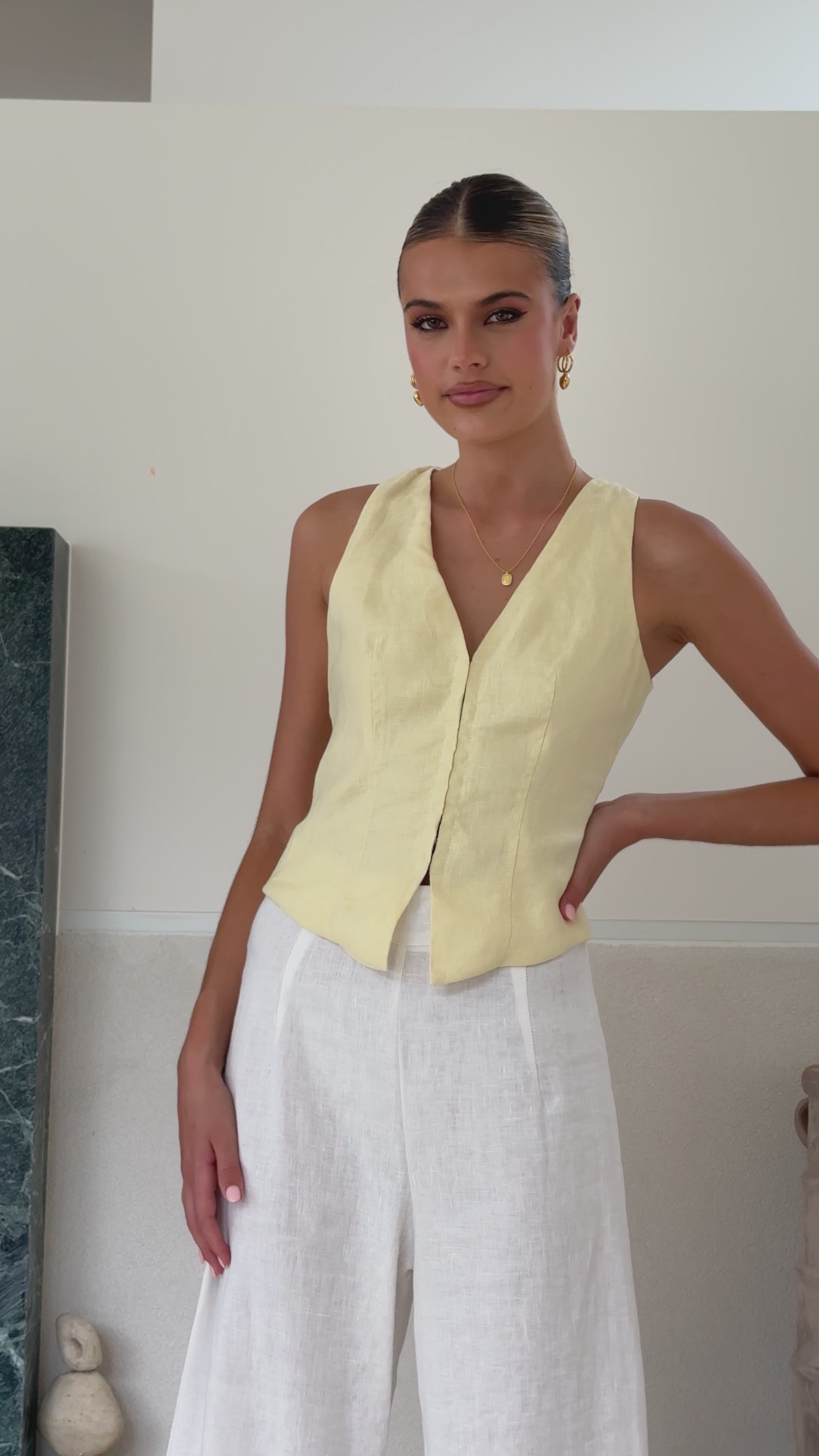 Load video: Brianne Linen Vest - Yellow - Billy J