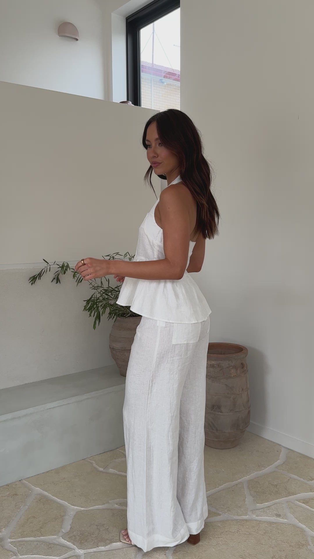 Load video: Aviana Halter Top - White - Billy J