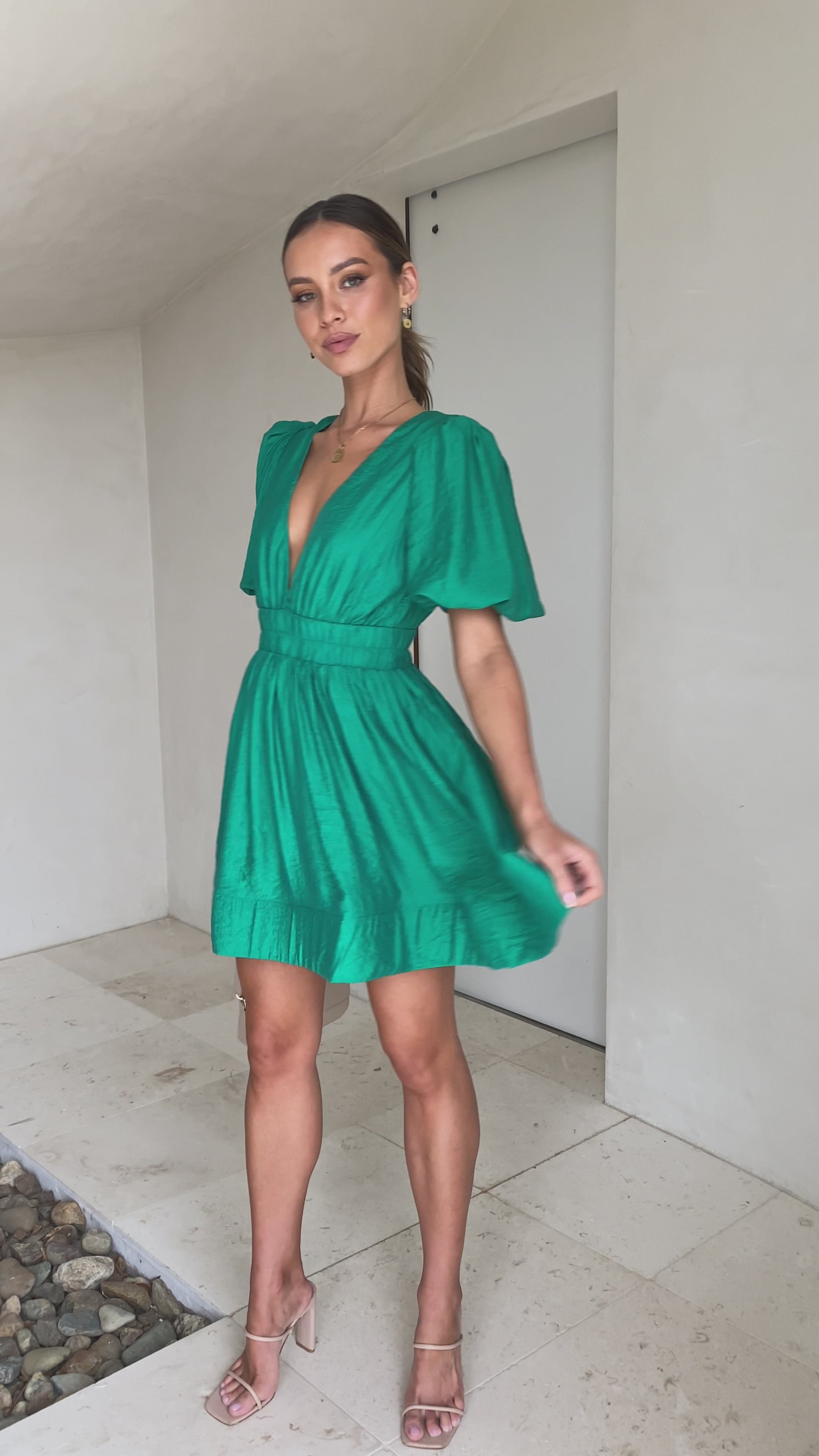 Load video: Erin Mini Dress - Emerald - Billy J