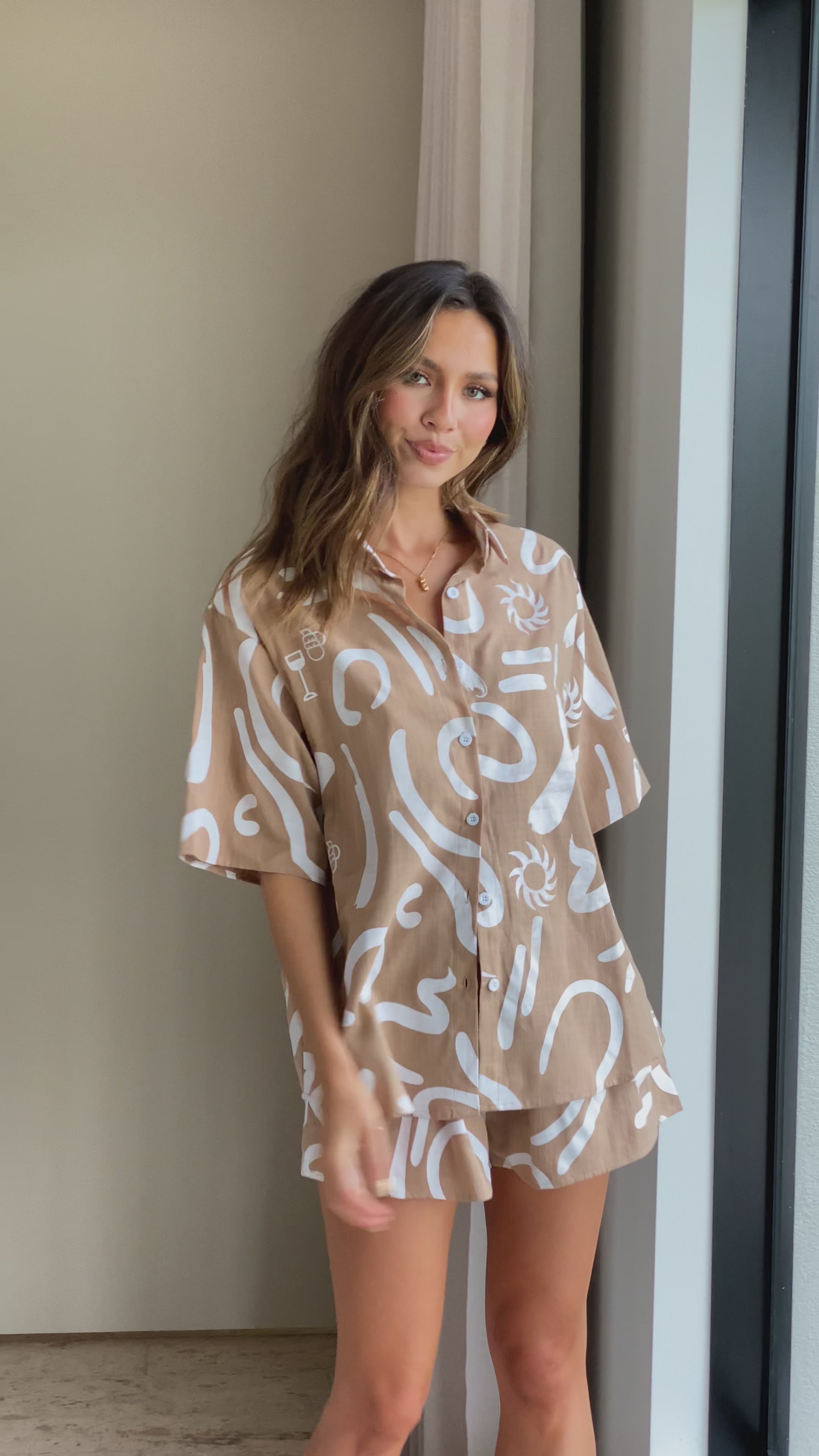 Load video: Charli Button Up Shirt and Shorts Set - Tan/White - Billy J